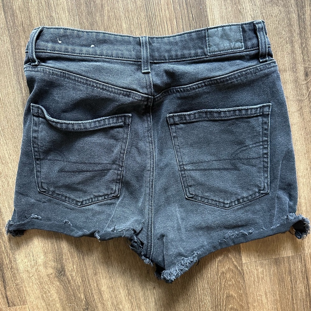 American Eagle highest rise 90s boyfriend Jean shorts black size 4